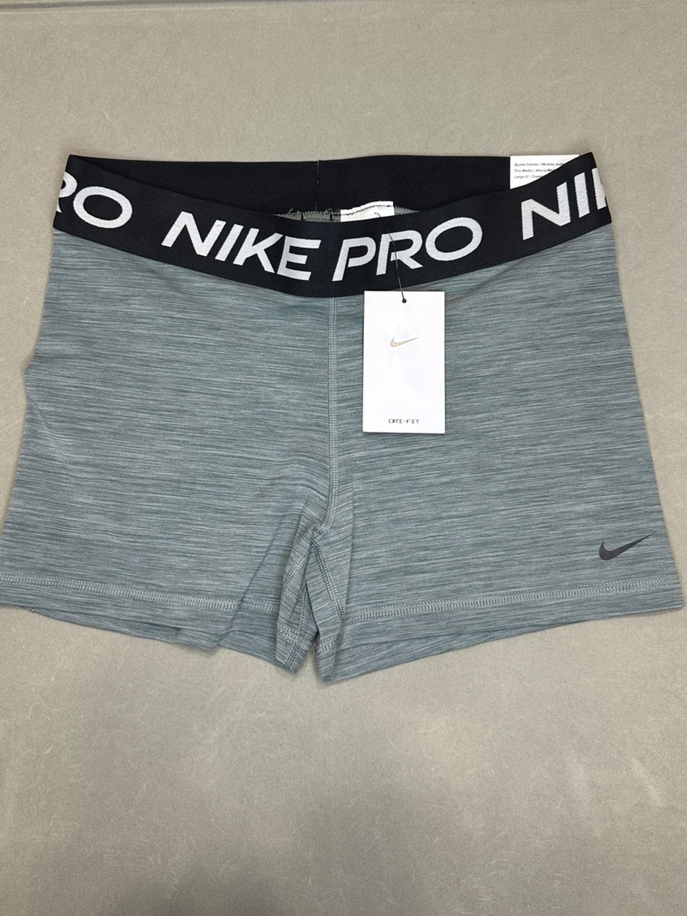 Nike Pro Heather Grey Women’s Bike Shorts with Black Waistband - L
